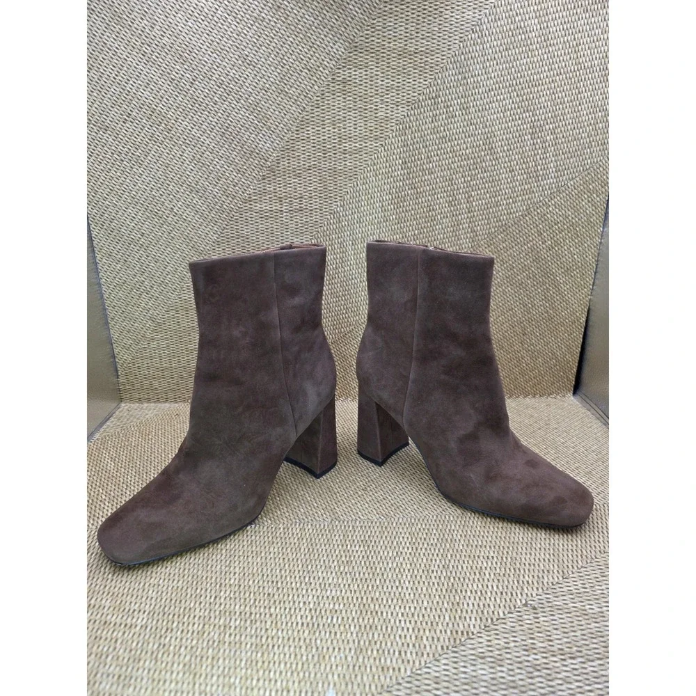 J McLaughlin Evie Cocoa Brown Suede Leather Booties Size 8M Box Dust Bag JMCL‎
